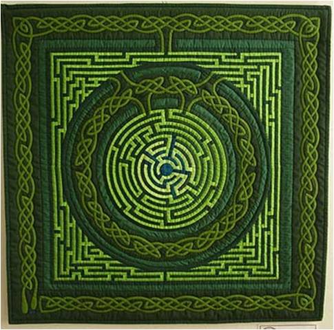 Maze quilt by Gyongyi Varadi seen at Hungarian Patchwork